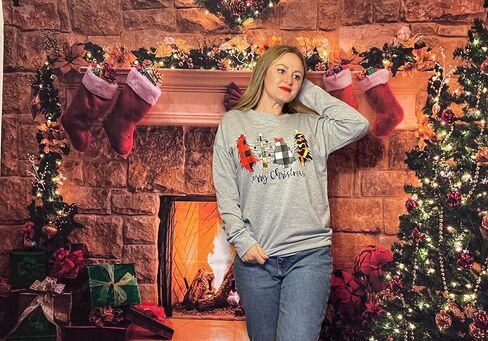 ASTANFY Merry Christmas Sweatshirt for Women Drop Shoulder Long Sleeve Christmas Tree Pullover Lightweight Shirt in Saudi Arabia