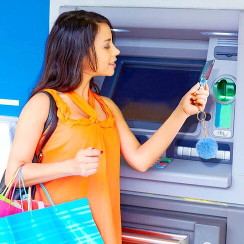 أداة التقاط البطاقات للأظافر الطويلة، 4 قطع من الأكريليك لسحب بطاقات الائتمان وأجهزة الصراف الآلي ومشابك لبطاقات السحب الآلي مع سلسلة مفاتيح كرة بوم بوم، أداة دفع للتباعد الاجتماعي بدون لمس، هدايا عيد الحب للنساء والفتيات in Kuwait