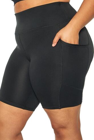 شورت برمودا للسيدات من مجموعة Balance بمقاس كبير وجيب عالي الارتفاع من Chloe in Kuwait