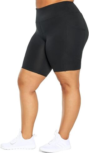 شورت برمودا للسيدات من مجموعة Balance بمقاس كبير وجيب عالي الارتفاع من Chloe in Kuwait