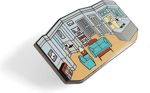 Pinsanity 90's New York Sitcom Apartment دبوس طية صدر السترة من المينا in Saudi Arabia