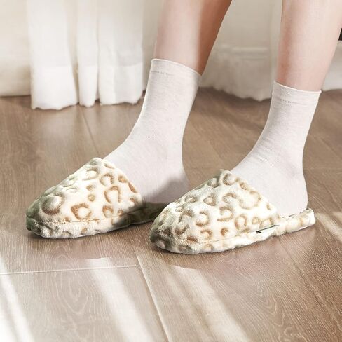 شباشب منزلية للسيدات بطبعة جلد الفهد - أحذية داخلية ناعمة وخفيفة الوزن للسيدات in Kuwait