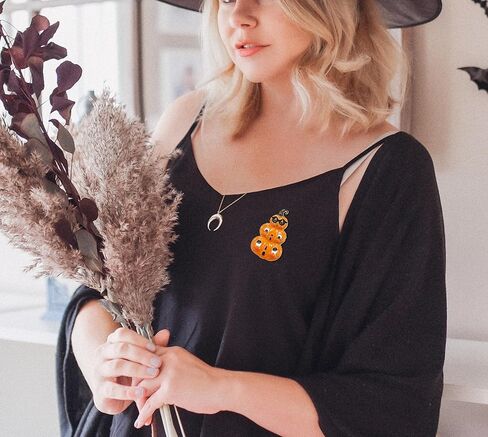 بروش اليقطين للهالوين، مجموعة من ثلاث طبقات من اليقطين مع ثلاثة وجوه، هدية مجوهرات برتقالية للنساء والفتيات، دبوس بروش لحفلات الهالوين in Kuwait