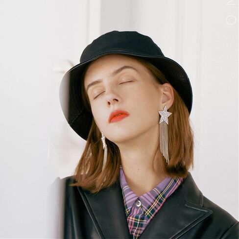 SmileBelle أقراط متدلية من حجر الراين على شكل نجمة فضية لملابس الحفلات الموسيقية، أقراط متدلية ذات أهداب لامعة كإكسسوارات رائعة للنساء والفتيات، أقراط معلقة على شكل شرابة للحفلات الليلية in Kuwait