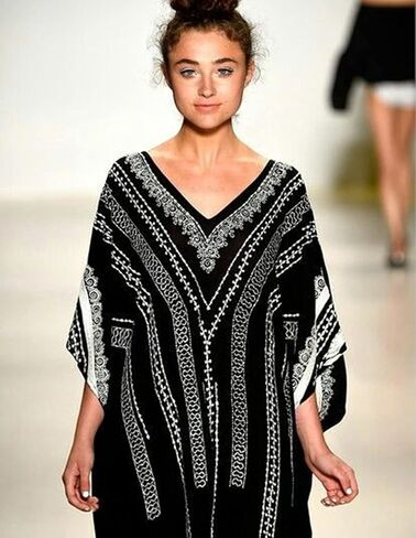 غطاء الشاطئ الملون للنساء من الدانتيل قفطان ثوب السباحة طويل رايون فضفاض فضفاض ماكسي ملابس السباحة الرأس in Kuwait