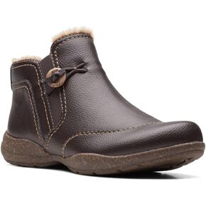 Clarks Women's Roseville Aster Ankle Boot in Saudi Arabia