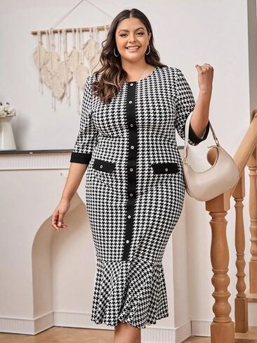 WDIRARA Women's Plus Size Houndstooth Button Front Round Neck Split Hem Bodycon Dress in Kuwait