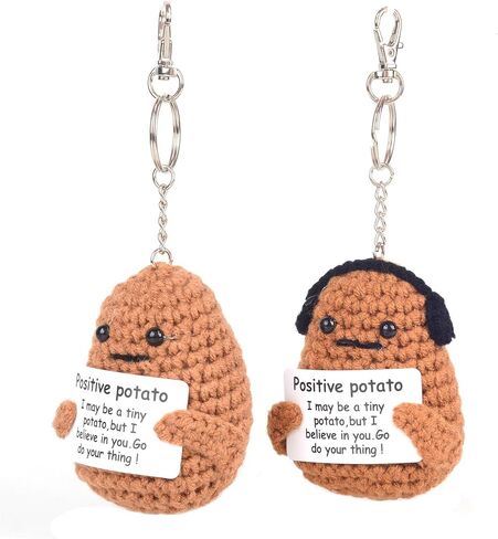CORACIK 2 قطعة سلسلة مفاتيح بطاطس إيجابية مضحكة باللون البني لطيف كروشيه محبوك دمية بطاطس هدايا إبداعية ملهمة له in Kuwait