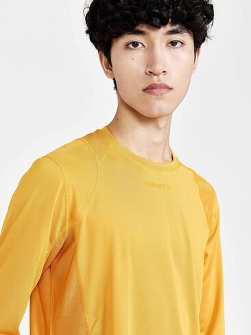 Craft Sportswear Men's ADV Essence LS Tee, Moisture Wicking Workout Long Sleeve T-Shirt with Zip Pocket in Saudi Arabia