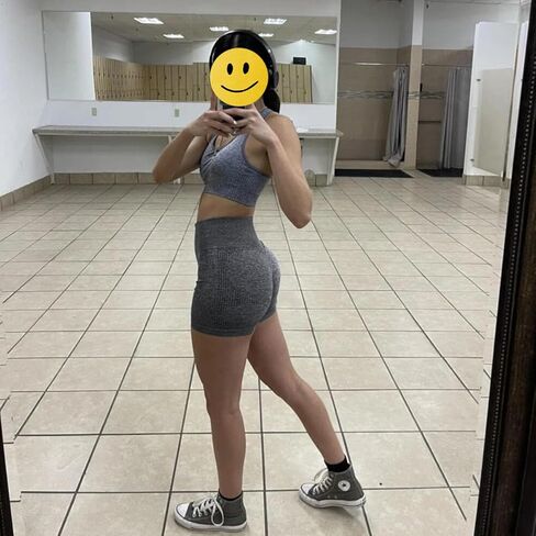 شورت نسائي من WANAYOU لرفع المؤخرة والتمارين الرياضية، شورت عالي الخصر لراكبي الدراجات النارية، شورت رياضي لليوجا بدون خياطة مكشكش in Kuwait