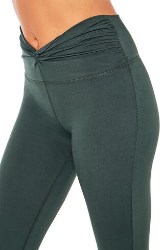 بنطال نسائي عالي الارتفاع من مجموعة Balance in Kuwait