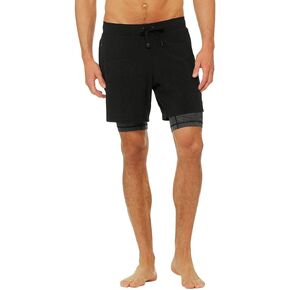 شورت يوغا قصير رجالي من Alo Yoga Unity 2 في 1 (عبوة من 1) in Kuwait