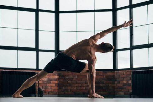 YogaAddict شورت يوجا للرجال، سريع الجفاف، بدون جيوب، رباط، صالة الألعاب الرياضية، ممارسة الرياضة، ملابس رياضية، في الهواء الطلق، صالة الألعاب الرياضية، الجري in Kuwait