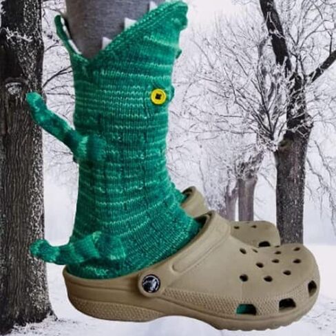 Knit Crocodile Socks, Knitting Cuff Socks Unisex Hand Knitted Animal Shape Winter Home Warm Floor Socks for Christmas Girlfriend Gifts in Saudi Arabia