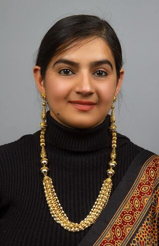 مجموعة أقراط هندية من Bindhani مصنوعة يدويًا من اللؤلؤ المقلد Moti Mala Rani Haar للنساء in Kuwait