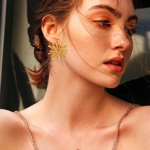 CUFELMU أقراط هندسية ذهبية للنساء أقراط مسمار مبالغ فيها بيان هدايا مجوهرات عصرية للنساء in Kuwait