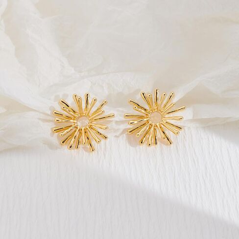 CUFELMU أقراط هندسية ذهبية للنساء أقراط مسمار مبالغ فيها بيان هدايا مجوهرات عصرية للنساء in Kuwait