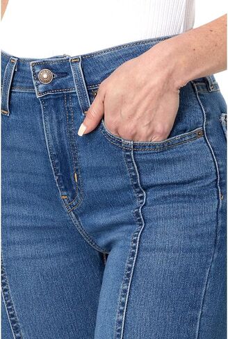 Levi's Women's 726 High Rise Flare Split Hem Jeans, (New) Everyone's A Winner, 32 Short in Saudi Arabia