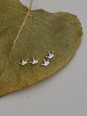 أقراط من الفضة/الذهب عيار 925 من الفضة الإسترليني CZ على شكل تاج الأميرة مع عمود فضي للفتيات in Kuwait