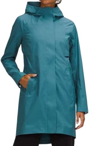 Lululemon Rain Rebel Jacket (Size 6, Capture Blue) in Saudi Arabia