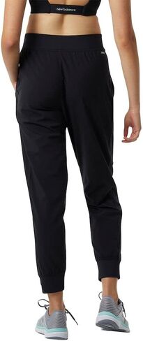 New Balance Women's Accelerate Pant 22 in Saudi Arabia