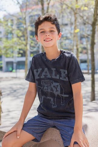 مجموعة من 2 تي شيرتات برسومات جامعة ييل من الأطفال الصغار إلى الأطفال الكبار in Kuwait