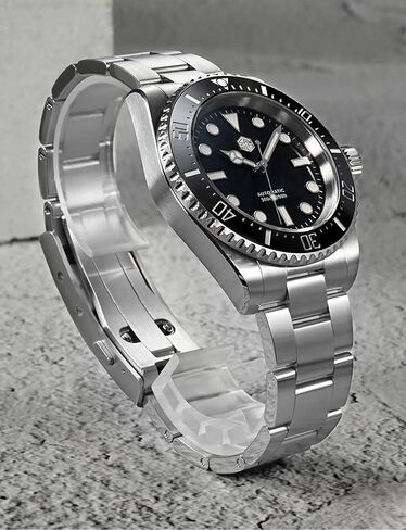 ساعات سان مارتن للغوص للرجال، ساعة يد أوتوماتيكية NH35 SN0111G بمينا من زجاج الياقوت وساعة فاخرة BGW9 مضيئة 30ATM للرجال مع مشبك قابل للتعديل in Kuwait