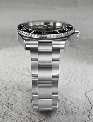 ساعات سان مارتن للغوص للرجال، ساعة يد أوتوماتيكية NH35 SN0111G بمينا من زجاج الياقوت وساعة فاخرة BGW9 مضيئة 30ATM للرجال مع مشبك قابل للتعديل in Kuwait