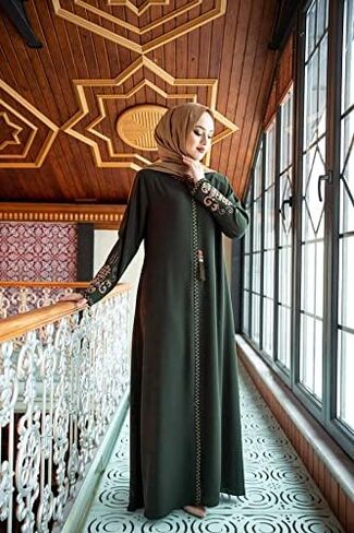 عباية نسائية مطرزة بأكمام طويلة و مطرزة على الجانب السوستة كم طويل طول الأرض أزياء تركية إسلامية in Kuwait