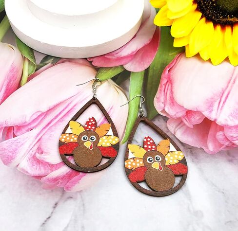 Fall Thanksgiving Dangle Earrings for Women Thanksgiving Wooden Painted Earrings Autumn Harvest Maple Leaf Pumpkin Sunflower Teardrop Earrings Thanksgiving Day Earrings for Women Girls in Kuwait