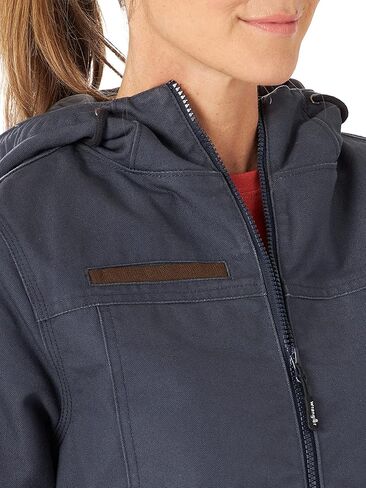 سترة عمل نسائية من القماش الكتاني ذات طبقات متينة من Wrangler Riggs in Kuwait