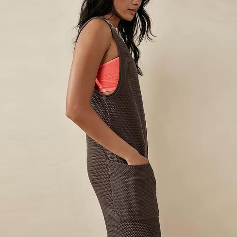 بذلة نسائية من Dongfeng بدون أكمام كاجوال برقبة على شكل حرف V وزرة فضفاضة من قطعة واحدة مع جيوب in Kuwait