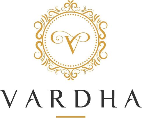 الساري الهندي Vardha للنساء من حرير شيفون باناراسي || هدية الساري الهندي المنسوج لحفلات الزفاف العرقية مع بلوزة غير مخيطة in Kuwait