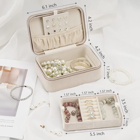 منظم صندوق مجوهرات للسفر من ATAIMEISEN، منظم مجوهرات صغير مخملي مخملي، منظم تخزين صغير للسفر، صناديق مجوهرات محمولة للنساء والفتيات، هدية/لون كريمي in Kuwait