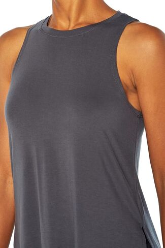 سترة نسائية بدون أكمام من مجموعة Balance Collection in Kuwait