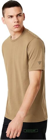 Oakley Men's Si Core Tee in Kuwait