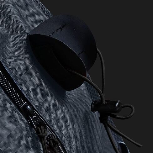 حقيبة ظهر سويب فيلد للهوكي الشبابية ذات حجم مثالي للرياضيين الذين تتراوح أعمارهم بين 8 و14 عامًا على عكس حقائب الظهر الكبيرة الكبيرة الحجم للبالغين - تتميز بحاملين للعصا وجيبين جانبيين ومساحة منفصلة للمرابط in Kuwait