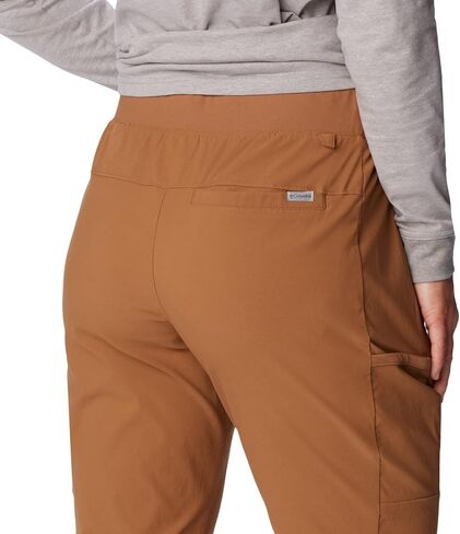 Columbia Women's Leslie Falls Pant in Saudi Arabia