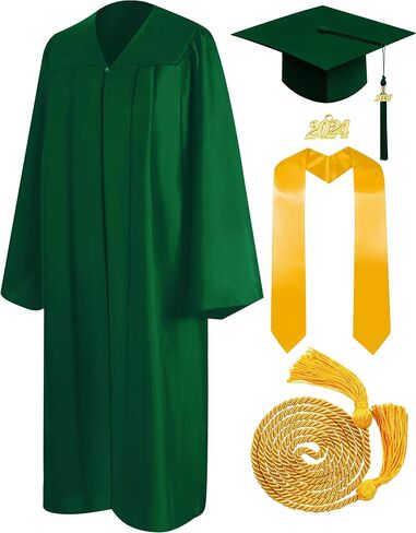 Matte Graduation Cap and Gown 2026 Set with Tassel Graduation for High School College Bachelor in Saudi Arabia