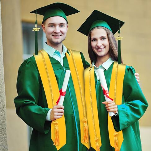 Matte Graduation Cap and Gown 2026 Set with Tassel Graduation for High School College Bachelor in Saudi Arabia