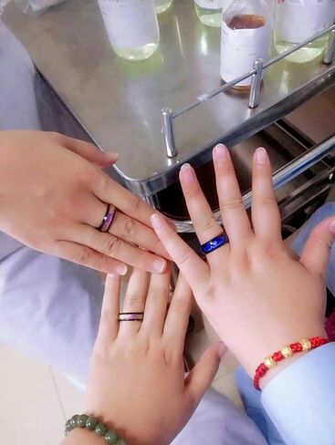 JEYKAY Color Changing Titanium/Stainless Steel Mood Ring, EKG w/Hearts Design, Gift Box Included. in Saudi Arabia