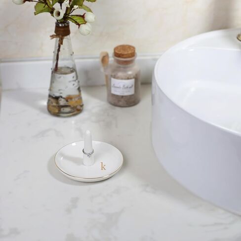 VINCOMIC Mr.& Mrs Wedding Ring Holder-Jewelry Holder, Engagement Wedding Gifts for Couples,Ceramic White in Kuwait