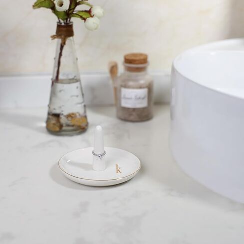 VINCOMIC Mr.& Mrs Wedding Ring Holder-Jewelry Holder, Engagement Wedding Gifts for Couples,Ceramic White in Kuwait