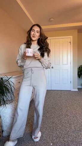 ETCYY NEW Womens Elegant Lounge Sets Knitted Sweatsuit Sets 2 Piece Outfits with Sweater Tops and Wide Leg Sweatpants in Saudi Arabia