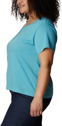 Columbia Women's Saphire Point Henley in Saudi Arabia
