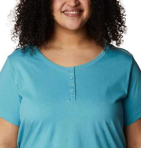Columbia Women's Saphire Point Henley in Saudi Arabia