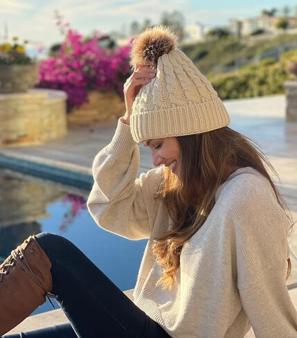 Simplicity Womens Winter Beanies Hand Knit Faux Fur Pompoms Beanie Hats in Saudi Arabia