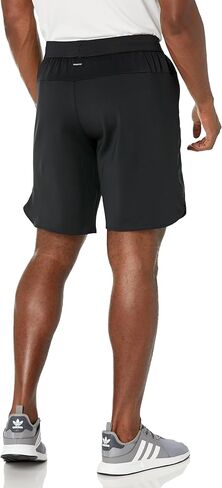 شورت أديداس للرجال مُصمم للتدريب in Kuwait
