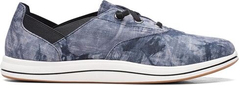 Clarks Women's Breeze Ave Ii Sneaker in Kuwait