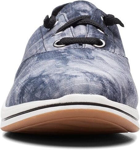Clarks Women's Breeze Ave Ii Sneaker in Kuwait